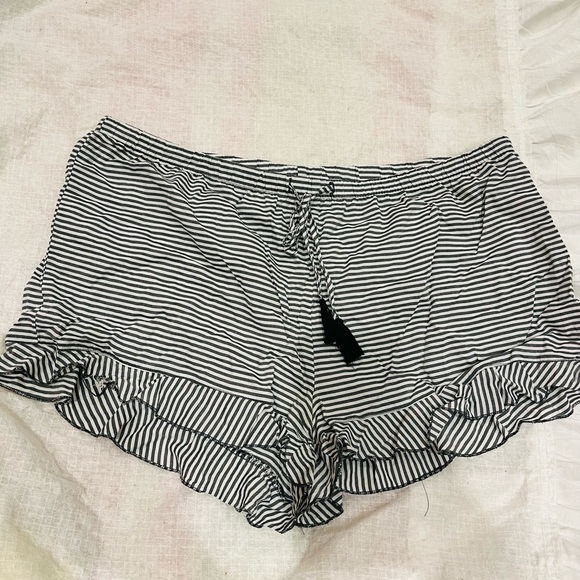Gilligan & O'Malley Other - Black and white Striped nightwear shorts